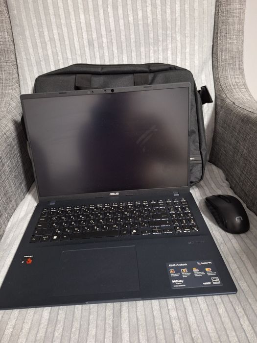 Лаптоп ASUS Vivobook 16