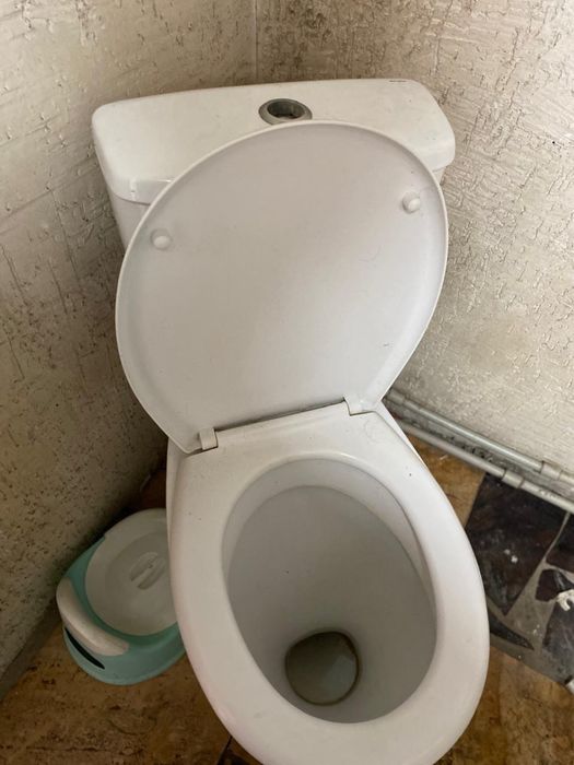 Продам Унитаз Sanita