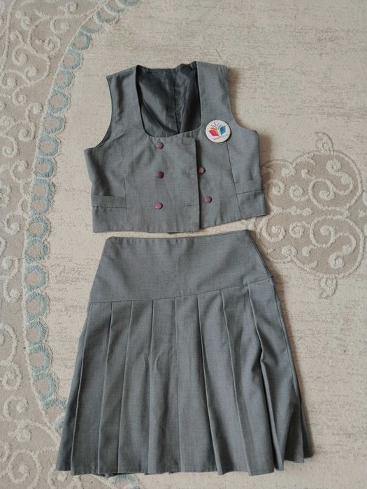 Продается школьная форма