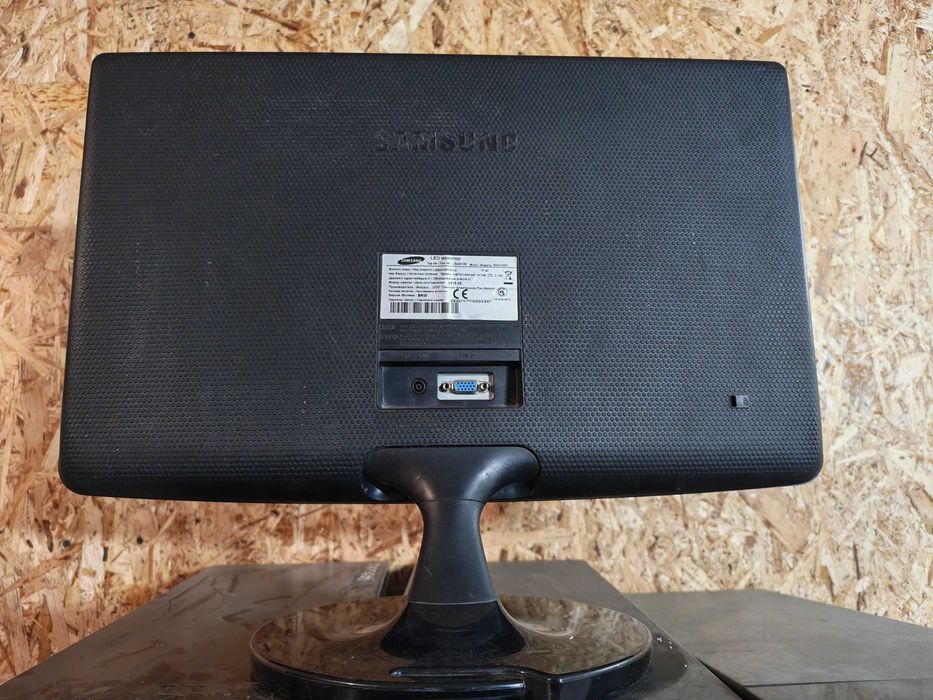 Монитор Samsung 22 дюйма