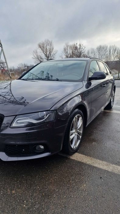 Vând Audi A4 B8 Avant 2.0 TDI