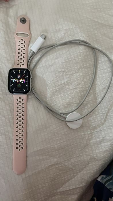 Продам    Apple   watch …………