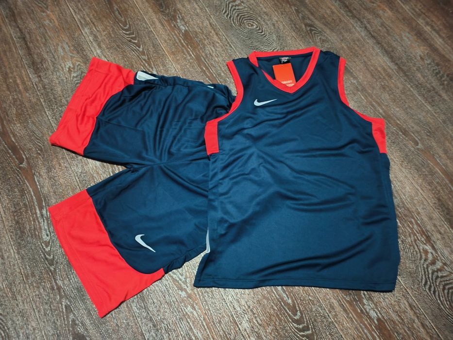 Комплект спортивный