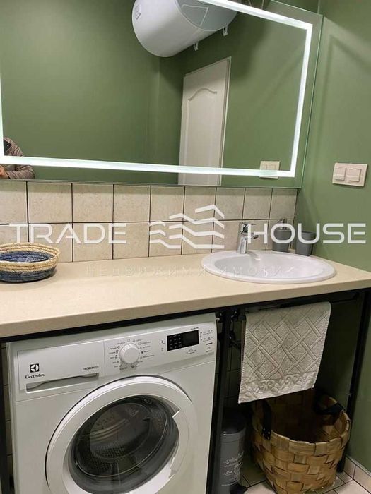 Дава се под наем Двустаен апартамент в Пловдив, Център - 75 кв.м за 425 € - Снимка #5