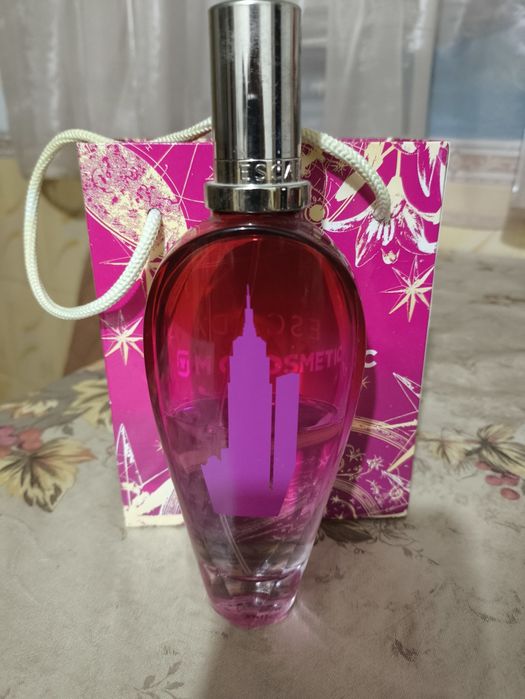 Парфюм женский ESCADA