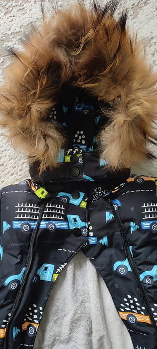 Продам зимний комбинезон-трансформер.