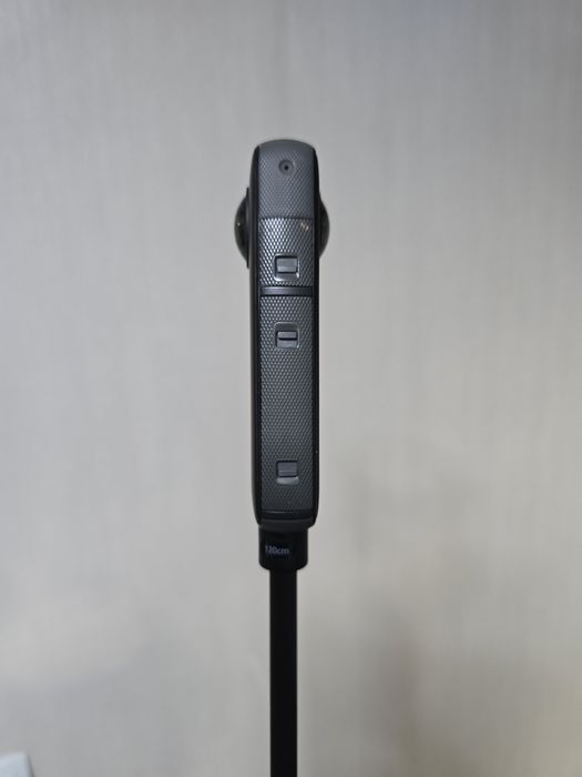 Insta360 X2 экшн-камера