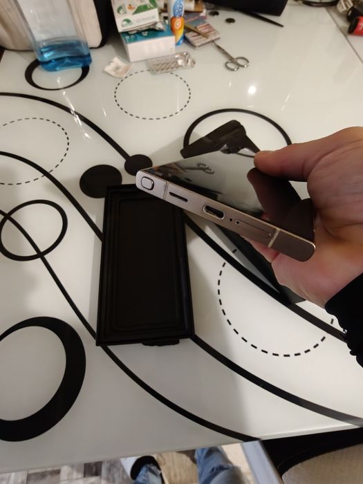 Samsung S24 ultra 12/512