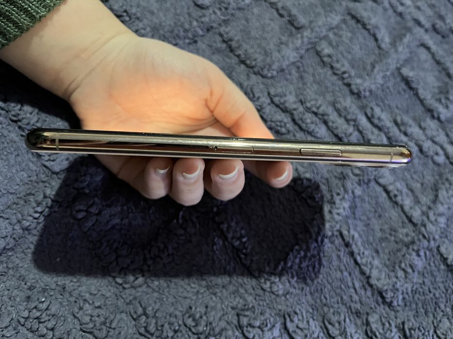 Продается айфон 11 про мах 256 гб