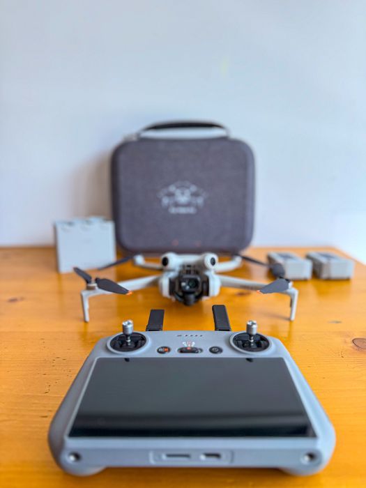 DJI Mini 4 Pro fly more combo