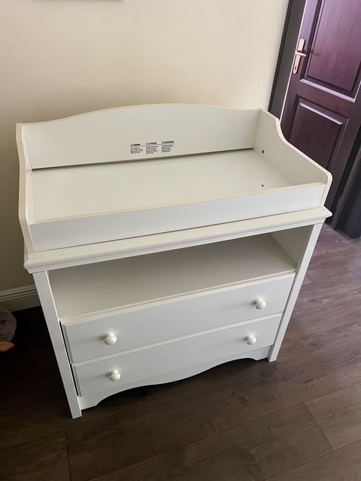 Comoda pentru schimbat scutece