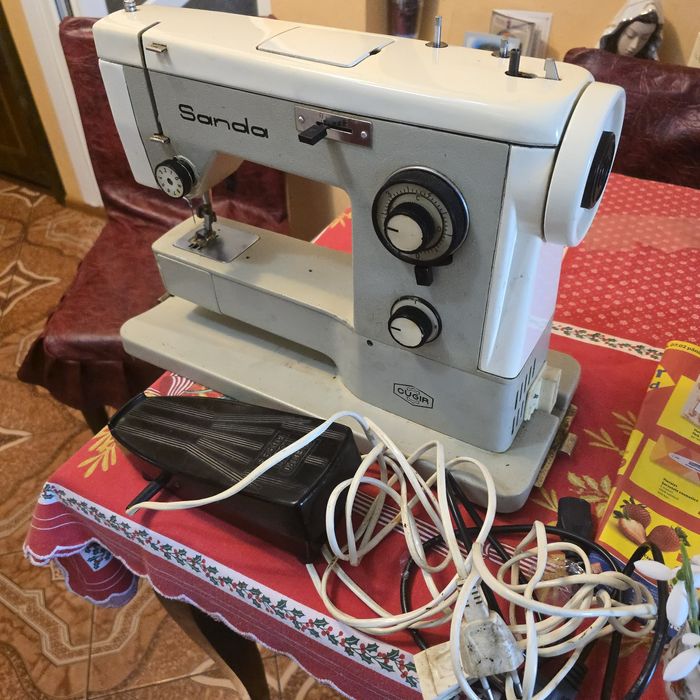Mașina cusut Sanda