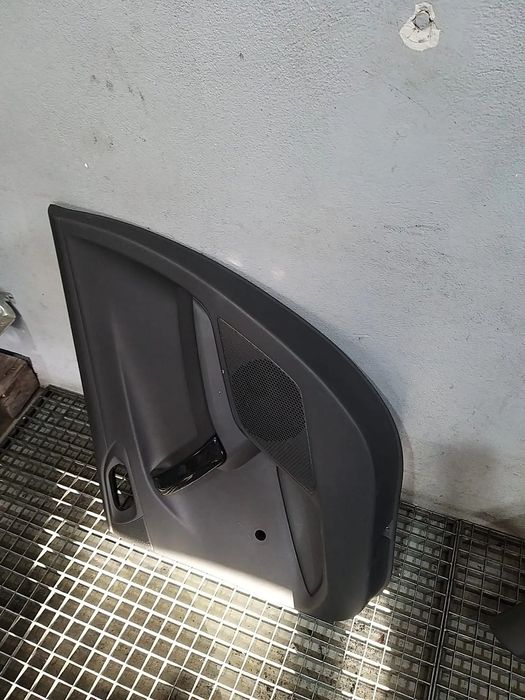 Fata tapiterie usa dreapta spate peugeot 208 1 ca cc 96763547zd
