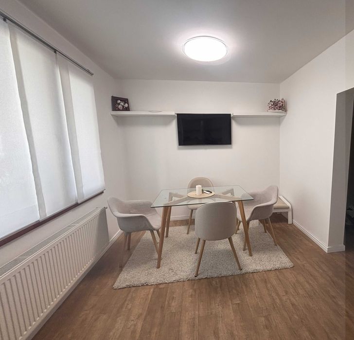 Дава се под наем Четиристаен апартамент в Карлово - 96 кв.м за 510 € - Снимка #2