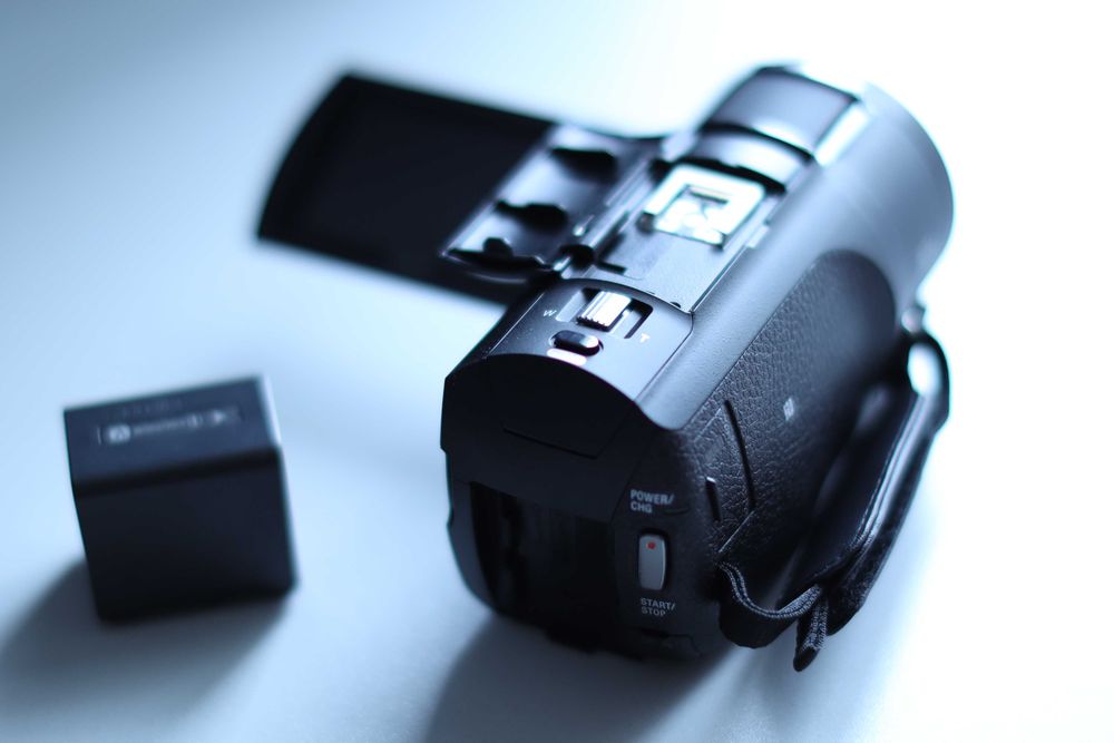 4К камера Sony FDR-AX43A