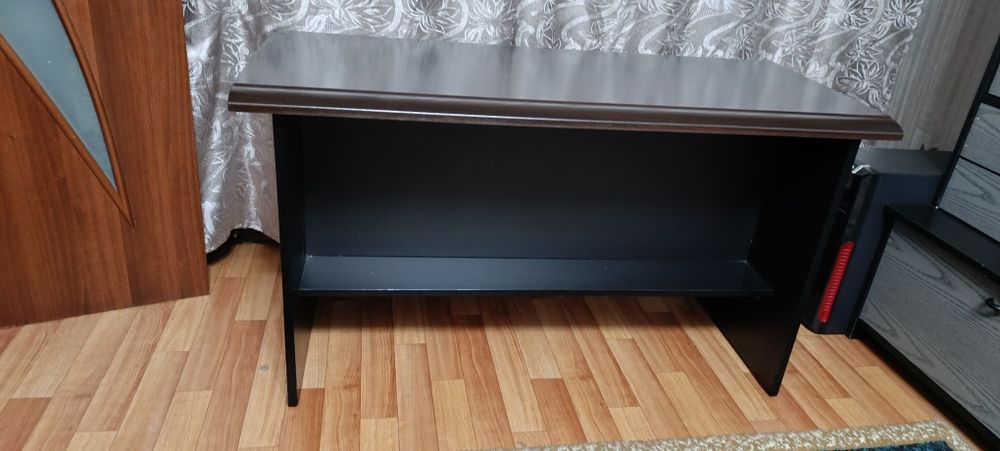 Продам журнальный столик