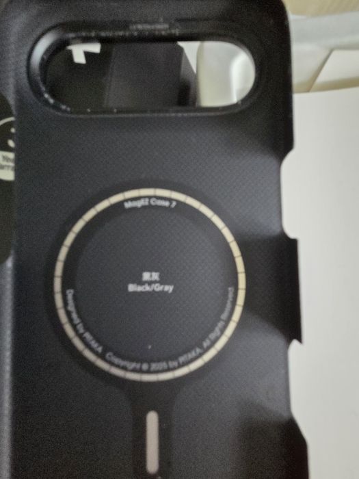 Калъфза iPhone air карбон Pitaka