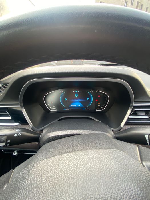 Jac j7 engil avtomobil