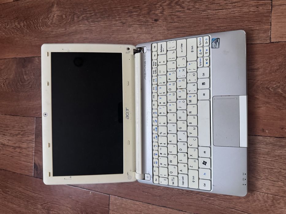 Продаю нетбук Acer Aspire One D257-13cw