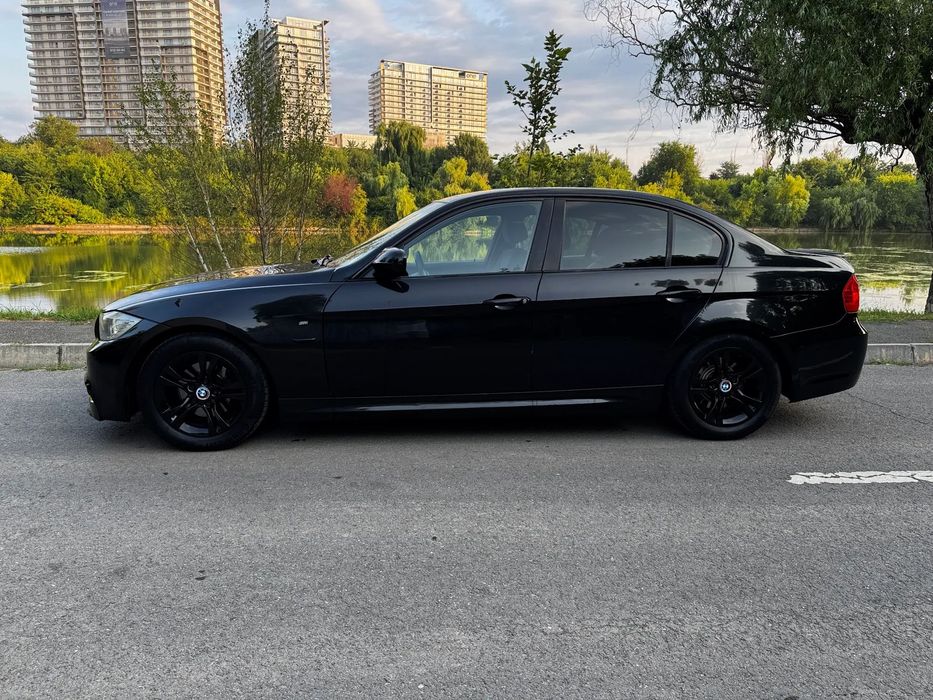 BMW Seria 3 E90 facelift 2009 pachet M 318d 2.0 diesel 143CP Euro 5