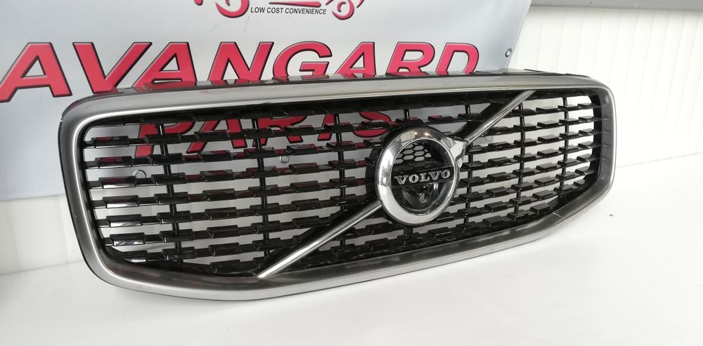 4 броя предна решетки Volvo XC60 2 (2017-2023)