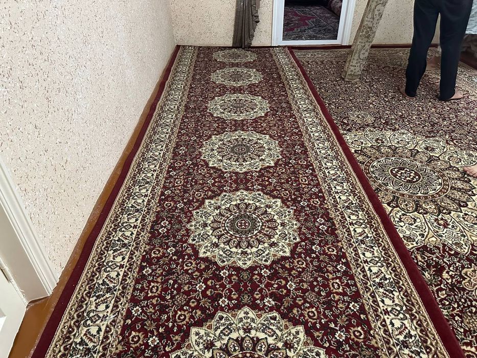 Продаются ковры. Гиламлар сотилади