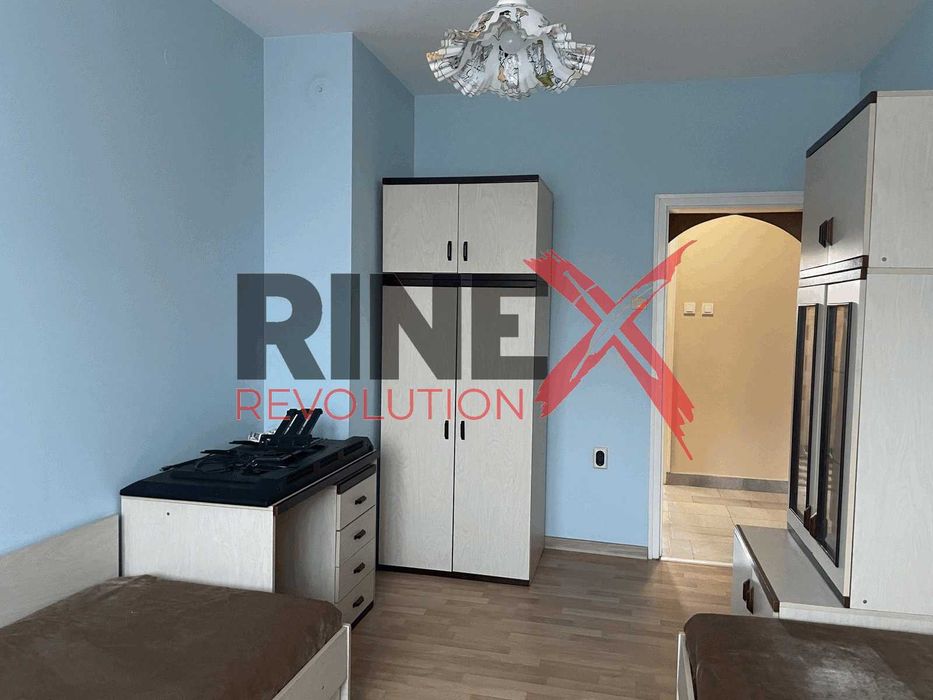Дава се под наем Четиристаен апартамент в Асеновград - 120 кв.м за 500 € - Снимка #3