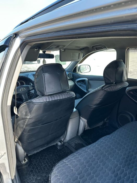 Продам Toyota Rav 4