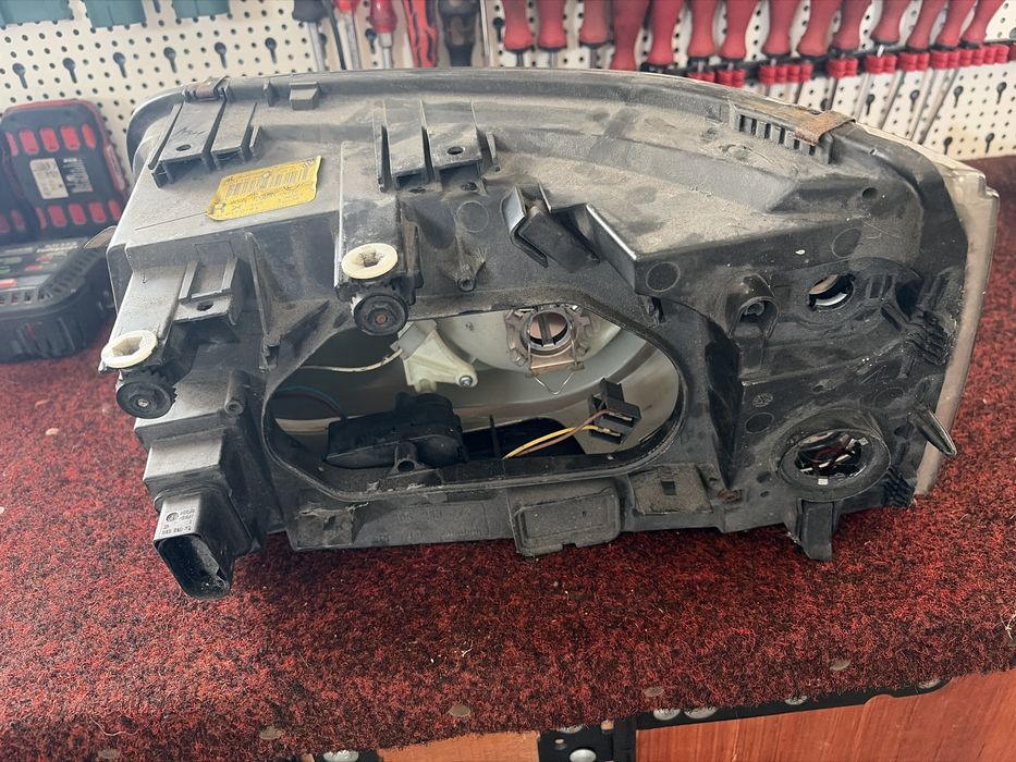 Far dreapta VW Transporter T5 7H1941016L
