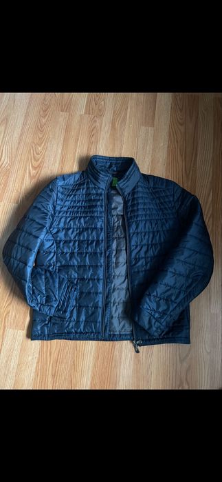 Hugo boss яке лек puffer