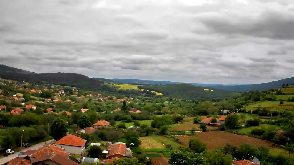 Дава се под наем Къща в с. Голица, Област Варна - 138 кв.м за 816 € - Снимка #19