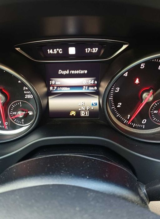 GLA 220 4MATIC (4x4) Piele 89.800km An 2020 Service doar la MERCEDES