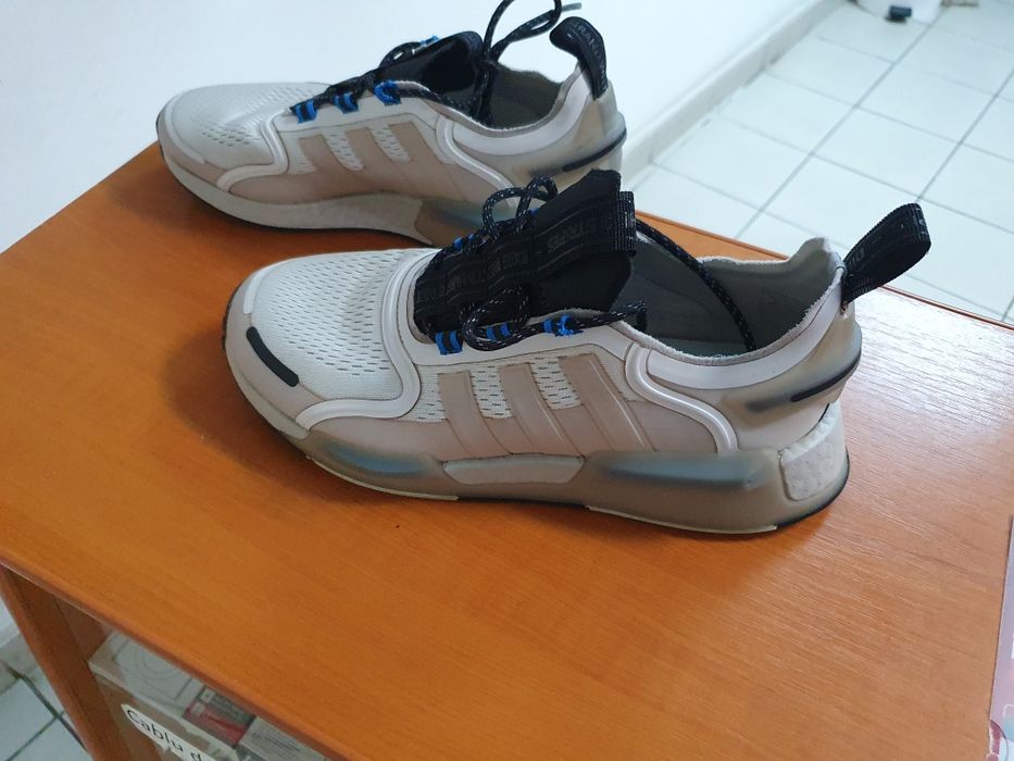 Vind Adidași 42,5