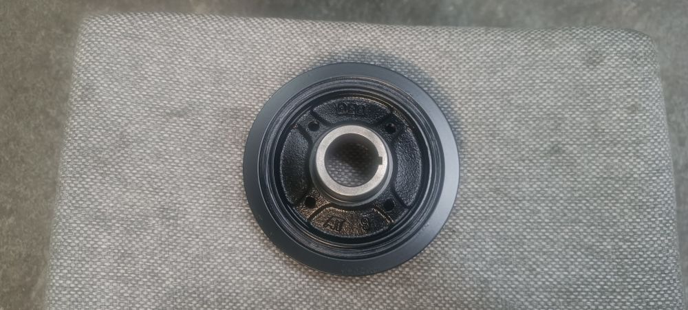 Шкив коленвала 2TR