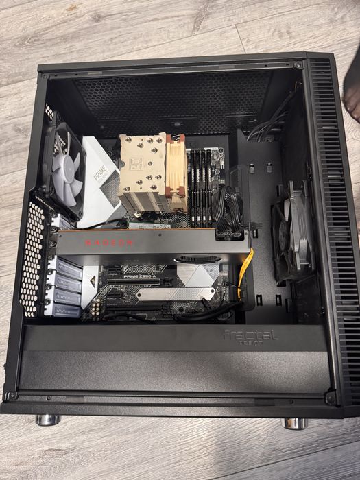 Calculator Gaming i7 8700K, 32GB/16GB , NVMe, HDD, AMD Radeon RX5700 8GB DDR6 256Bit