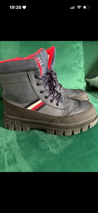 Ghete tommy hilfiger ca noi