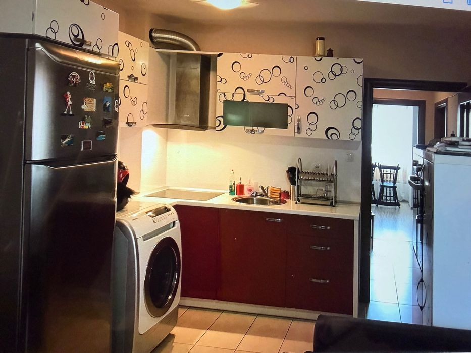 Тристаен апартамент Кършияка ул.Победа 29