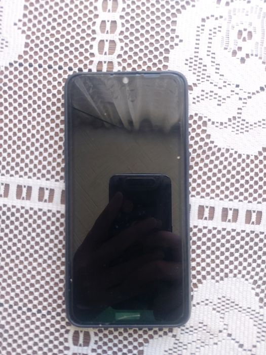 Продам Самсунг А10s с чехлом вместе с ним