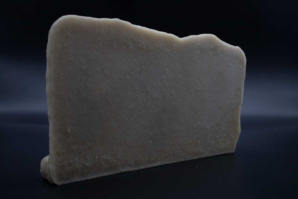 Ръчно изработен мраморен релеф „Антична бойна сцена“ – воини с щитове