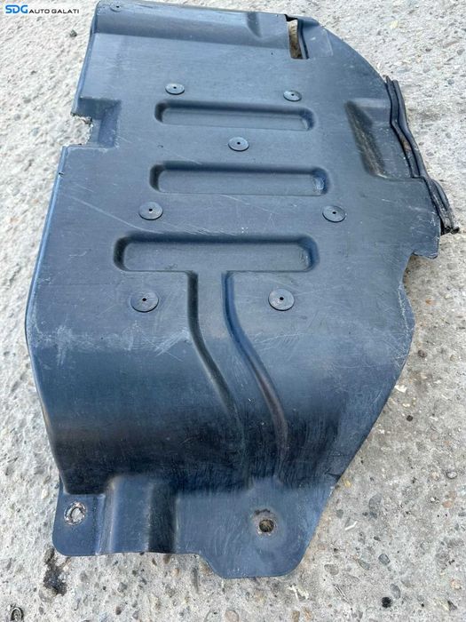 Scut Protectie Plastic Motor SsangYong Rodius 2.7 2004 - 2012 Cod 24920-21000 [X3332]