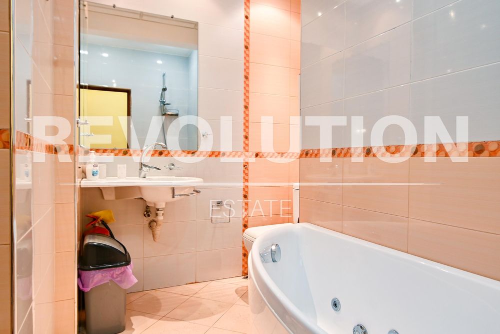 Дава се под наем Многостаен апартамент в София, Център - 135 кв.м за 1350 € - Снимка #10