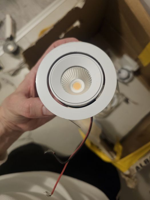 Spoturi led cu adaptor