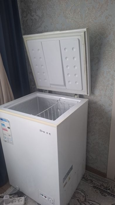 Продам морозильник