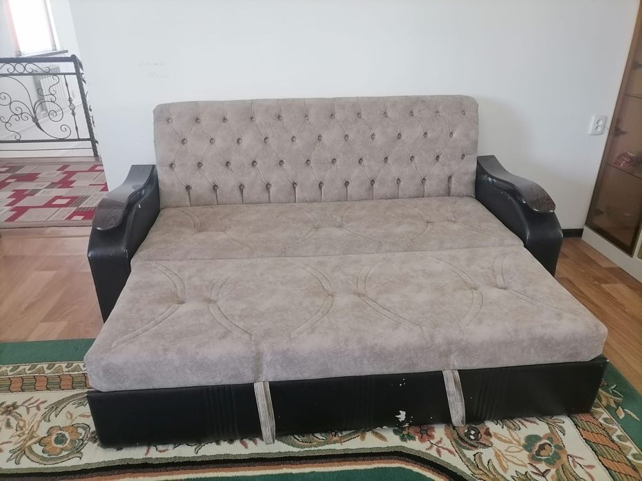 Диван раскладной Срочно