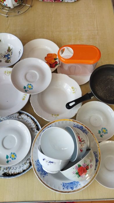 Чистая посуда для дачи