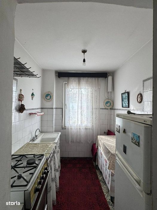 Apartament 2 camere, Craiovița Nouă, coloana de gaze