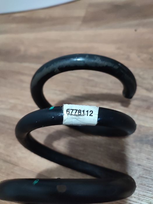 Продам пружину БМВ х5 е70