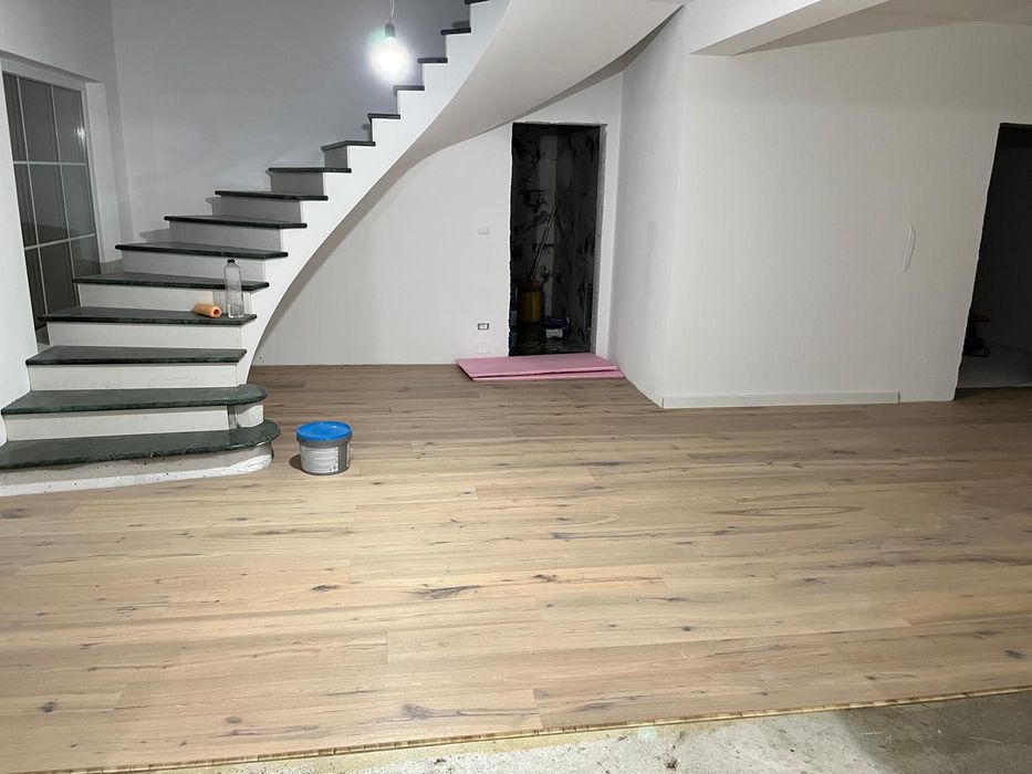 Parchet stratificat de înaltă calitate