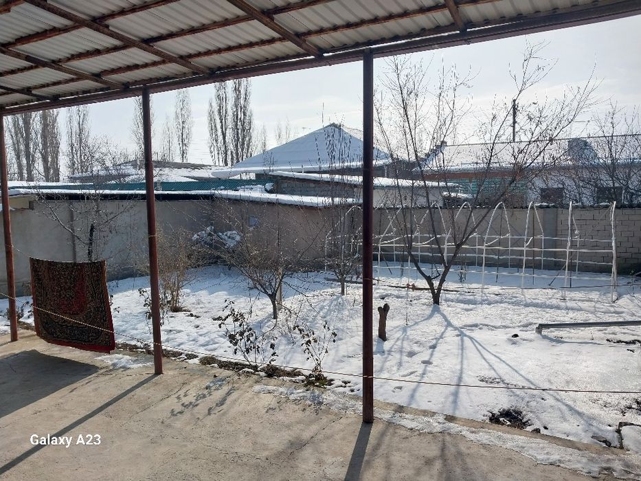 Таёйр уй сотилади