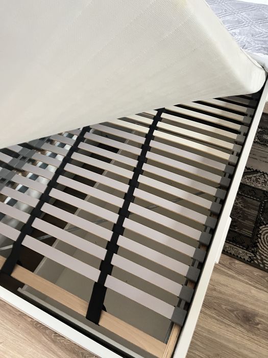 Легло с матрак и подматрачна рамка